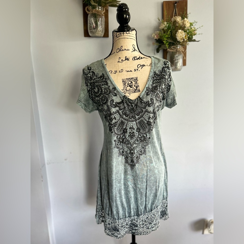Vocal Embroidered Embellished Relaxed Graphic Mini Dress